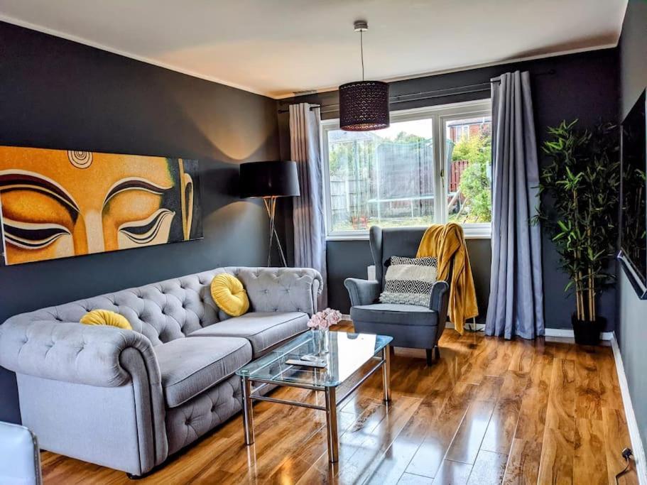 Hidden Gem !Stunning 3 Bedroom Home In Sheffield Handsworth Luaran gambar